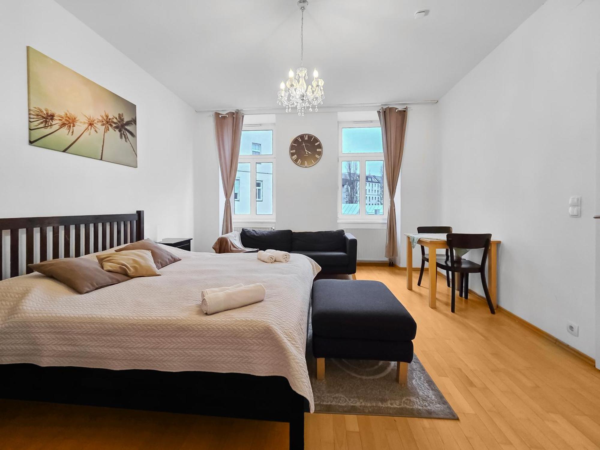 Three King-Size Beds, Three Bedrooms Viyana Dış mekan fotoğraf